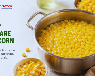 Boiling sweet corn kernels for healthy spinach idli